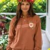 Single Flower Band - Cinnamon Dyed Long Sleeve Lightweight Pullover