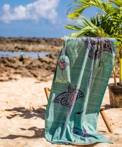 Maui Legend - Microfiber Beach Towel 9 Maui Legend - Microfiber Beach Towel -Outlet Tropical T-Shirt Store f04a0369 d03f 4469 a756 4f864fd271cf